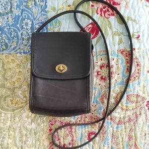 Vintage Coach Tiny Crossbody Leather Black